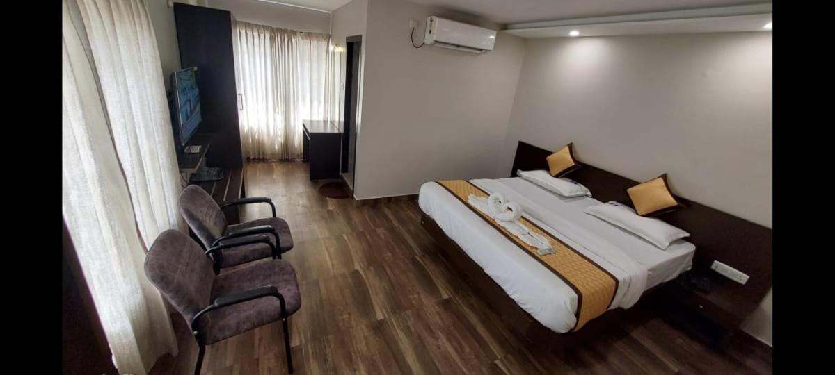Hotel Aiba Regency Коимбатур Экстерьер фото