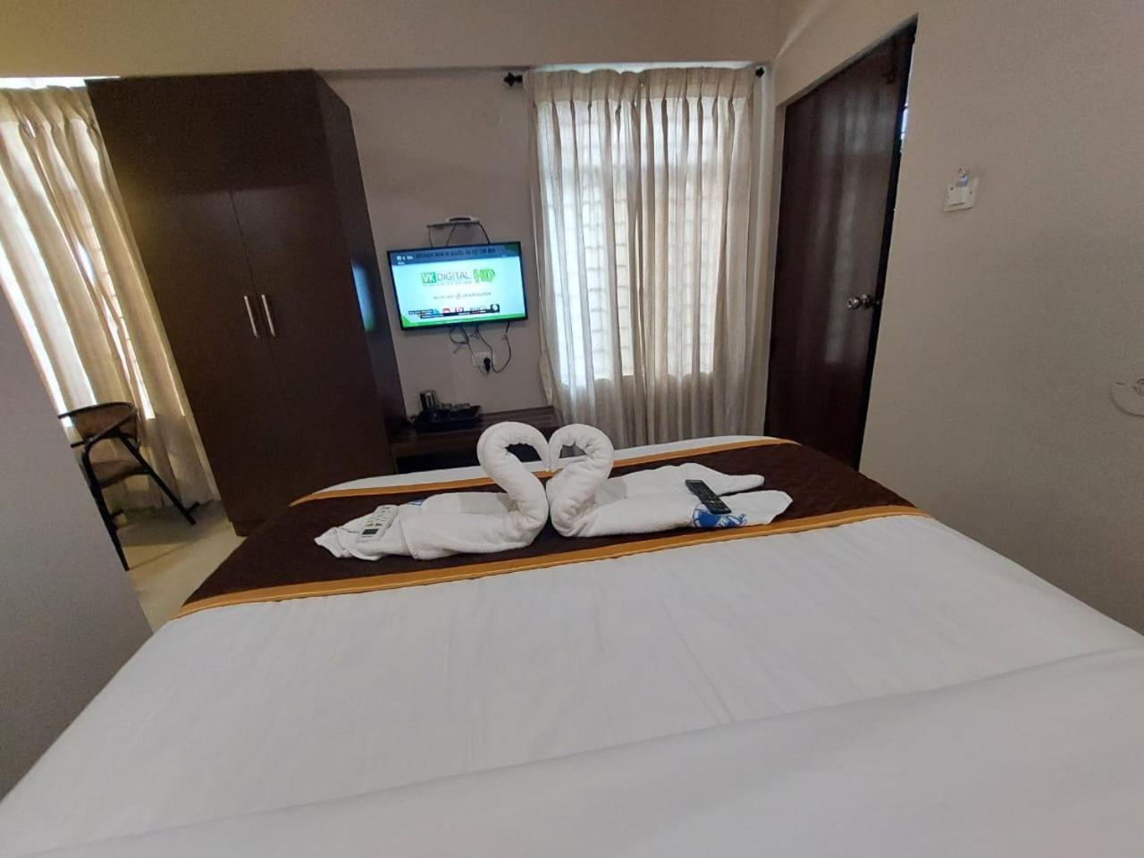 Hotel Aiba Regency Коимбатур Экстерьер фото